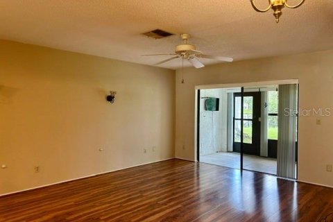 Villa ou maison à vendre à Clearwater, Floride: 2 chambres, 89.19 m2 № 2333948 - photo 8