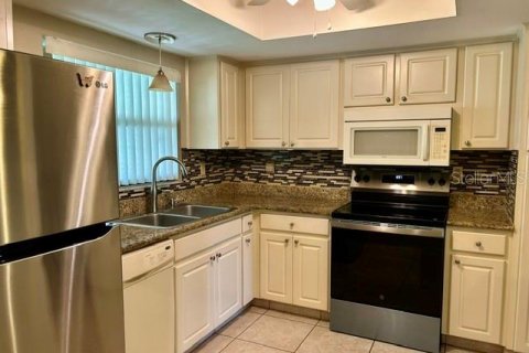 Villa ou maison à vendre à Clearwater, Floride: 2 chambres, 89.19 m2 № 2333948 - photo 3