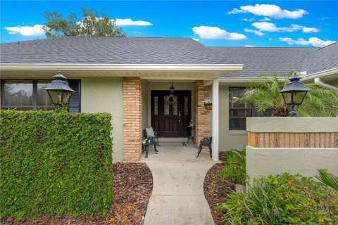 Casa en venta en Ocala, Florida, 3 dormitorios, 254.46 m2 № 2342571 - foto 2