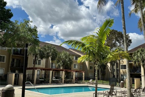 Condo in Coral Springs, Florida, 2 bedrooms  № 2041004 - photo 22