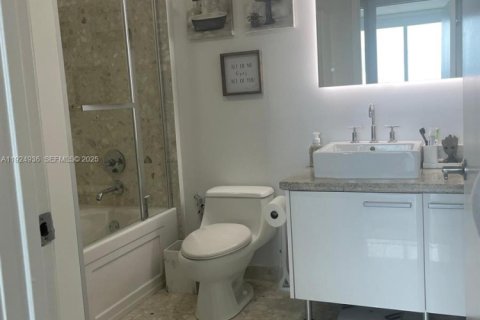 Снять в аренду кондоминиум в Майами, Флорида 1 спальня, 73.3м2, № 1983725 - фото 14