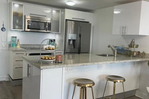 Снять в аренду кондоминиум в Майами, Флорида 1 спальня, 73.3м2, № 1983725 - фото 25