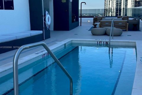 Copropriété à louer à Miami, Floride: 1 chambre, 48.87 m2 № 2168782 - photo 12