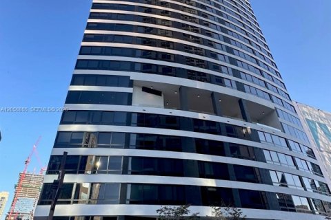 Copropriété à louer à Miami, Floride: 1 chambre, 48.87 m2 № 2168782 - photo 6