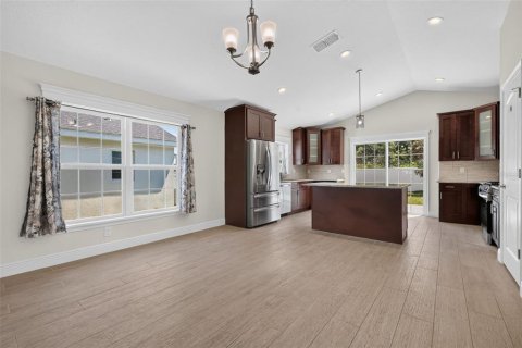 House in Oxford, Florida 3 bedrooms, 148.18 sq.m. № 2204547 - photo 20