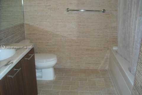 Снять в аренду кондоминиум в Майами, Флорида 44.69м2, № 1973432 - фото 4