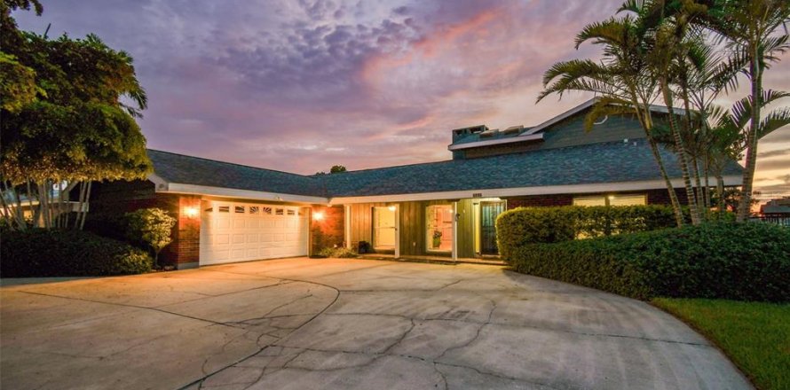 Villa ou maison à Seminole, Floride 5 chambres, 319.21 m2 № 1846666