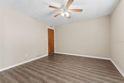 Copropriété à vendre à Tampa, Floride: 2 chambres, 72.74 m2 № 1919737 - photo 8