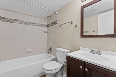 Copropriété à vendre à Tampa, Floride: 2 chambres, 72.74 m2 № 1919737 - photo 9