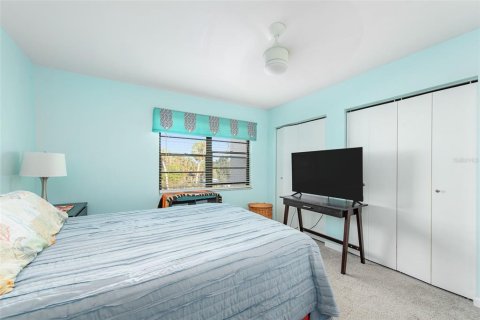 Condo in Rotonda, Florida, 1 bedroom  № 1561675 - photo 20
