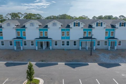 Propiedad comercial en venta en Davenport, Florida, 42 dormitorios, 1635.08 m2 № 2109749 - foto 3