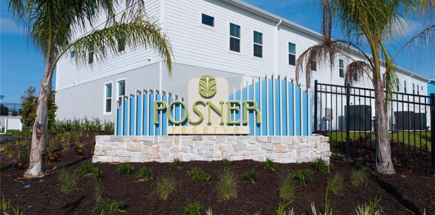 Propiedad comercial en Davenport, Florida 42 dormitorios, 1635.08 m2 № 2109749