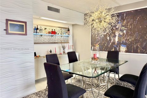 Купить кондоминиум в Авентура, Флорида 2 спальни, 106.84м2, № 2009931 - фото 11