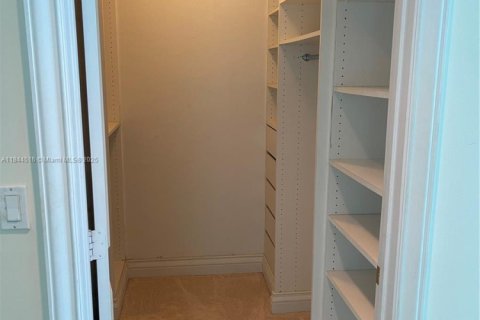 Снять в аренду кондоминиум в Майами-Бич, Флорида 2 спальни, 173.73м2, № 1940281 - фото 13