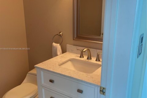 Снять в аренду кондоминиум в Майами-Бич, Флорида 2 спальни, 173.73м2, № 1940281 - фото 20