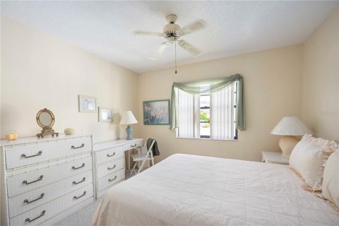 Condo in Bradenton, Florida, 2 bedrooms  № 1550313 - photo 16