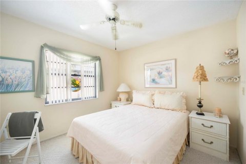 Condo in Bradenton, Florida, 2 bedrooms  № 1550313 - photo 15