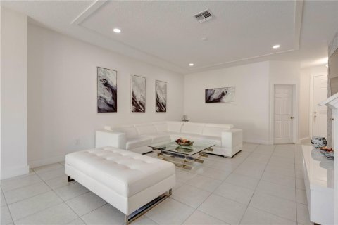 Townhouse in Orlando, Florida 3 bedrooms, 145.95 sq.m. № 2235490 - photo 7
