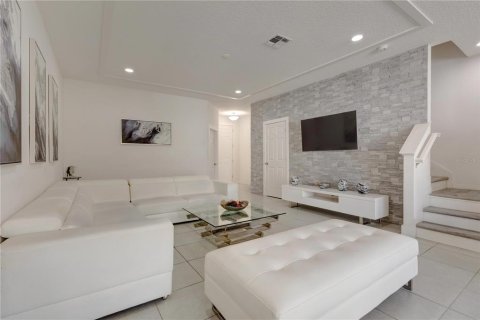 Townhouse in Orlando, Florida 3 bedrooms, 145.95 sq.m. № 2235490 - photo 6