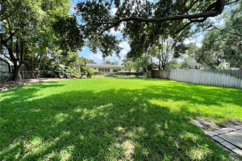 Casa en alquiler en Orlando, Florida, 2 dormitorios, 101.64 m2 № 1918434 - foto 3