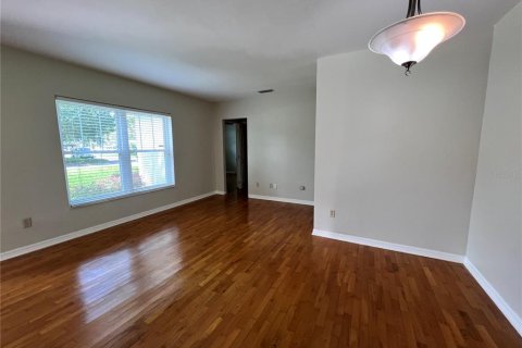 Casa en alquiler en Orlando, Florida, 2 dormitorios, 101.64 m2 № 1918434 - foto 5