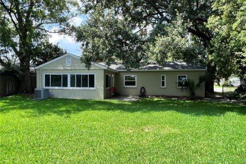 Casa en alquiler en Orlando, Florida, 2 dormitorios, 101.64 m2 № 1918434 - foto 2