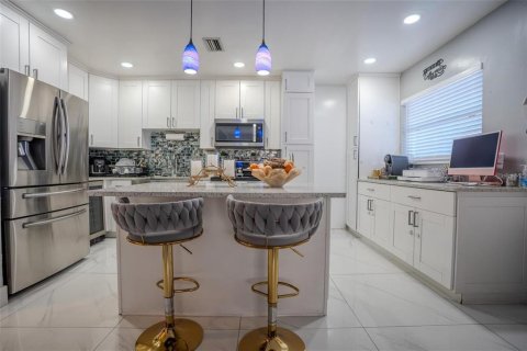 Villa ou maison à vendre à Saint Petersburg, Floride: 3 chambres, 138.33 m2 № 2424105 - photo 3