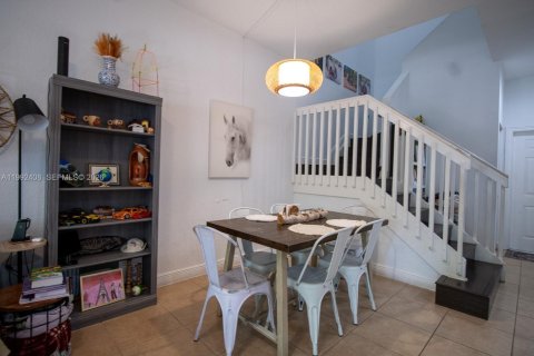 Touwnhouse à vendre à Miramar, Floride: 3 chambres, 151.24 m2 № 2066132 - photo 4