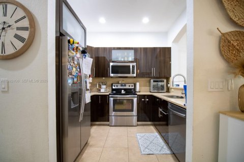 Touwnhouse à vendre à Miramar, Floride: 3 chambres, 151.24 m2 № 2066132 - photo 10