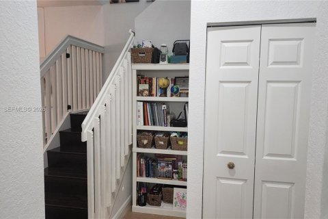 Touwnhouse à vendre à Miramar, Floride: 3 chambres, 151.24 m2 № 2066132 - photo 8