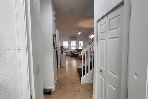 Touwnhouse à vendre à Miramar, Floride: 3 chambres, 151.24 m2 № 2066132 - photo 7