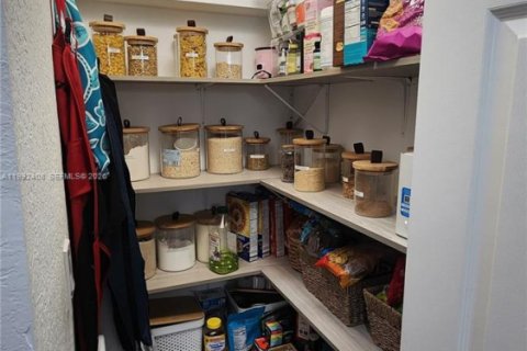 Touwnhouse à vendre à Miramar, Floride: 3 chambres, 151.24 m2 № 2066132 - photo 9