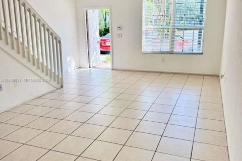 Touwnhouse à vendre à Plantation, Floride: 2 chambres, 118.91 m2 № 2246256 - photo 4
