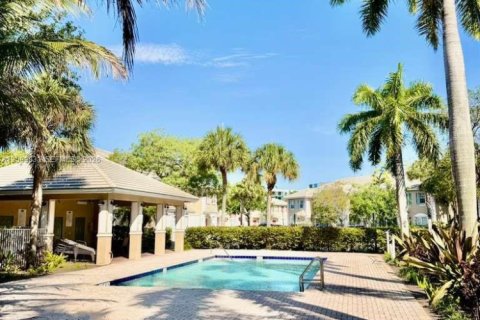 Touwnhouse à vendre à Plantation, Floride: 2 chambres, 118.91 m2 № 2246256 - photo 9