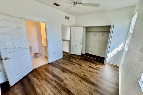 Touwnhouse à vendre à Plantation, Floride: 2 chambres, 118.91 m2 № 2246256 - photo 7