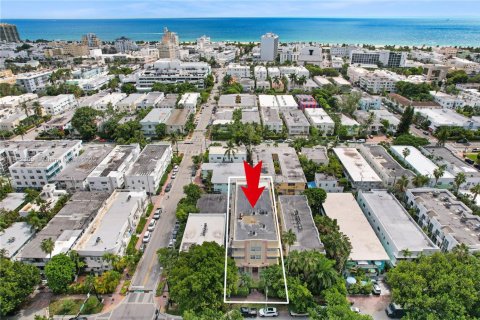 Condo in Miami Beach, Florida, 1 bedroom  № 2016775 - photo 25