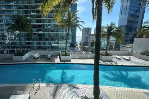 Condo in Miami, Florida, 2 bedrooms  № 2399681 - photo 5