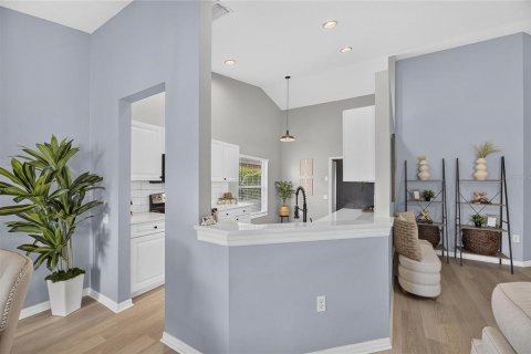 House in Wesley Chapel, Florida 3 bedrooms, 139.82 sq.m. № 2349447 - photo 21
