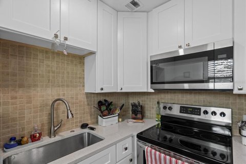 Casa en venta en Sun City Center, Florida, 2 dormitorios, 89.19 m2 № 1777238 - foto 10