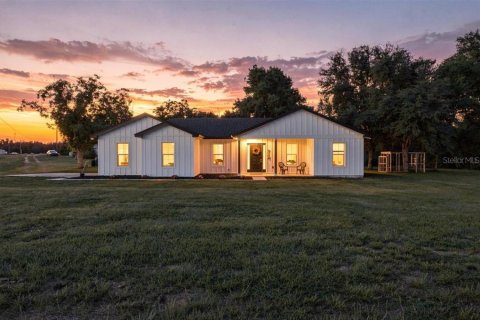 Casa en Winter Haven, Florida 3 dormitorios, 146.04 m2 № 2315005