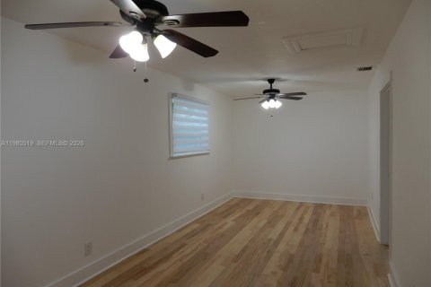 Casa en venta en Cutler Bay, Florida, 3 dormitorios, 144.46 m2 № 2045006 - foto 10