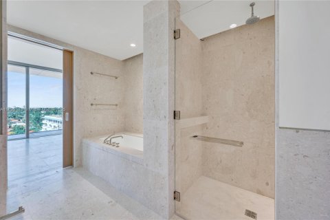 Copropriété à vendre à Surfside, Floride: 3 chambres, 303.33 m2 № 1950754 - photo 13