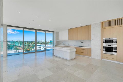 Copropriété à vendre à Surfside, Floride: 3 chambres, 303.33 m2 № 1950754 - photo 5