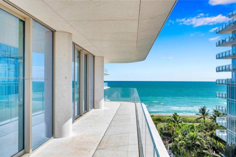 Copropriété à vendre à Surfside, Floride: 3 chambres, 303.33 m2 № 1950754 - photo 3