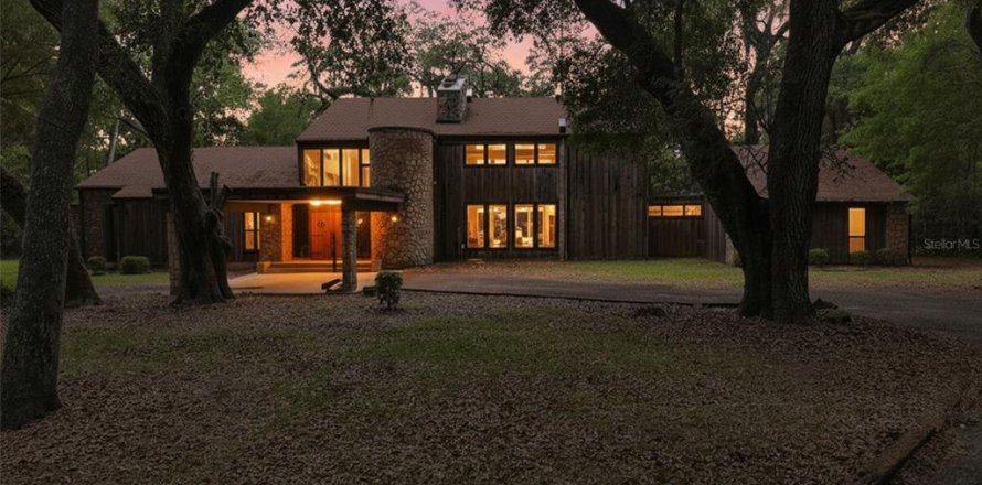 Villa ou maison à Williston, Floride 2 chambres, 296.54 m2 № 2094027