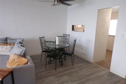 Купить кондоминиум в Авентура, Флорида 1 спальня, 71.35м2, № 2069452 - фото 16