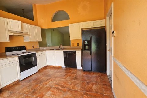 House in Grand Island, Florida 3 bedrooms, 117.99 sq.m. № 1786850 - photo 6