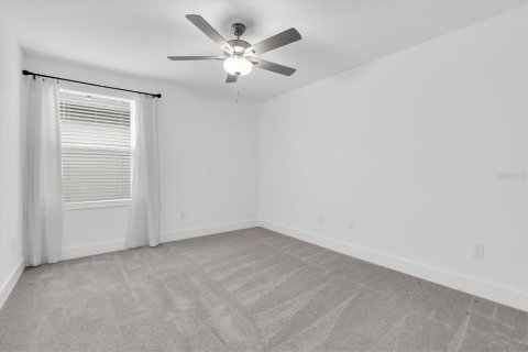 House in New Port Richey, Florida 4 bedrooms, 216.83 sq.m. № 2396002 - photo 26