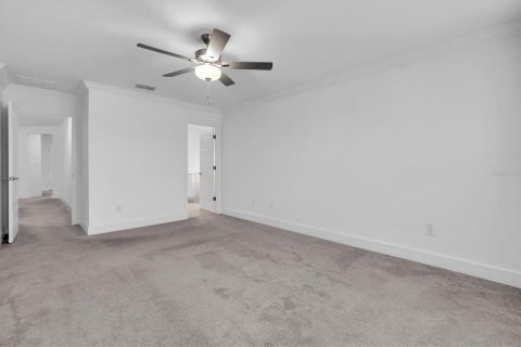 House in New Port Richey, Florida 4 bedrooms, 216.83 sq.m. № 2396002 - photo 22