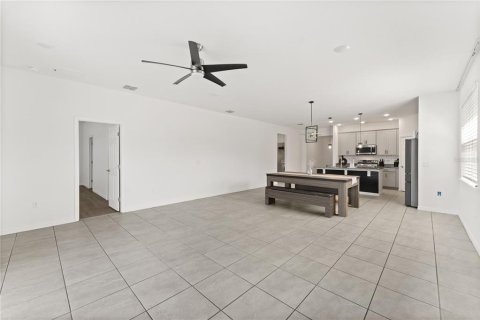 Villa ou maison à vendre à Sorrento, Floride: 4 chambres, 205.31 m2 № 1673044 - photo 7